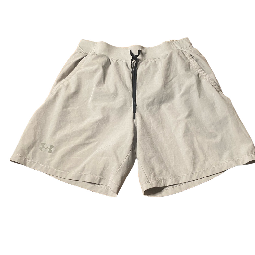 Under Armour Mens athletic shorts- size l